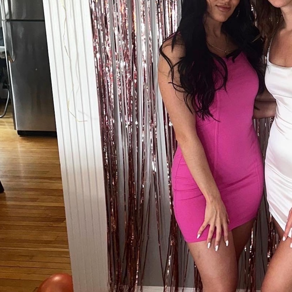 Pink bodycon dress